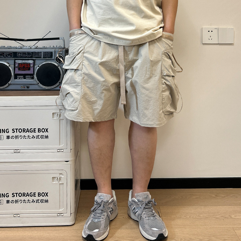 Street Fashion In Japanese - Workwear Multi Pocket Shorts Fashionable Handsome