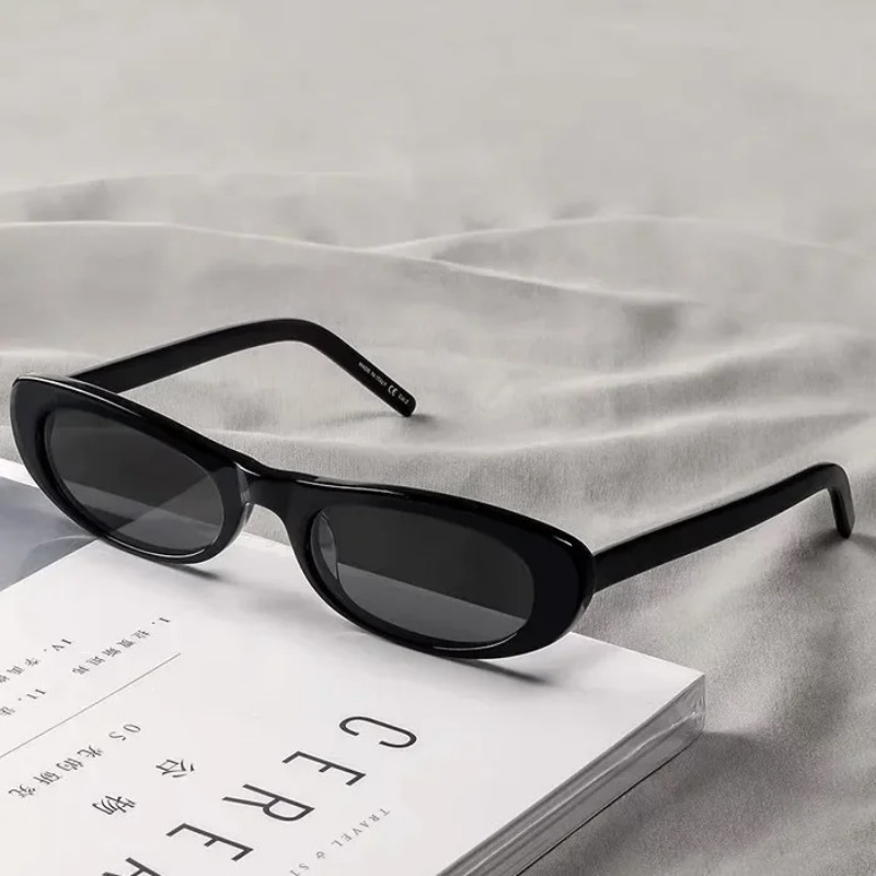 New Retro Oval Frame Sunglasse - Street Fashion Shoot のレビューと価格