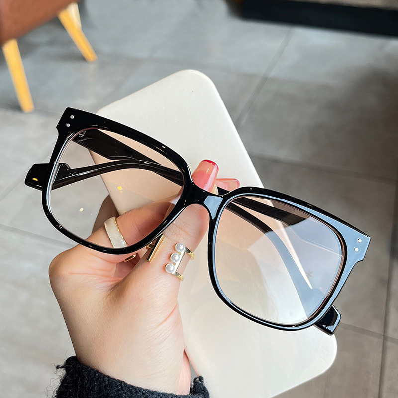 UV400 Sunglasses for Women Ret - Street Fashion Shoot のレビューと価格
