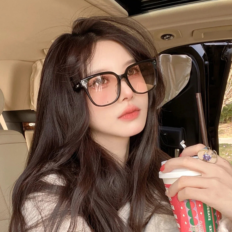 UV400 Sunglasses for Women Ret - Street Fashion Shoot のレビューと価格