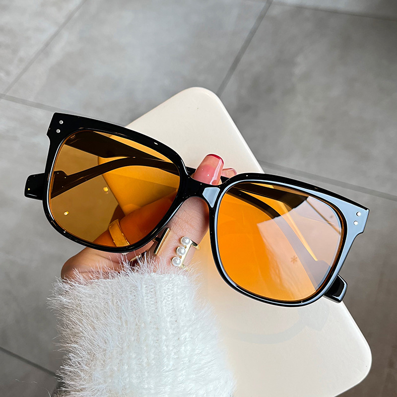 UV400 Sunglasses for Women Ret - Street Fashion Shoot のレビューと価格