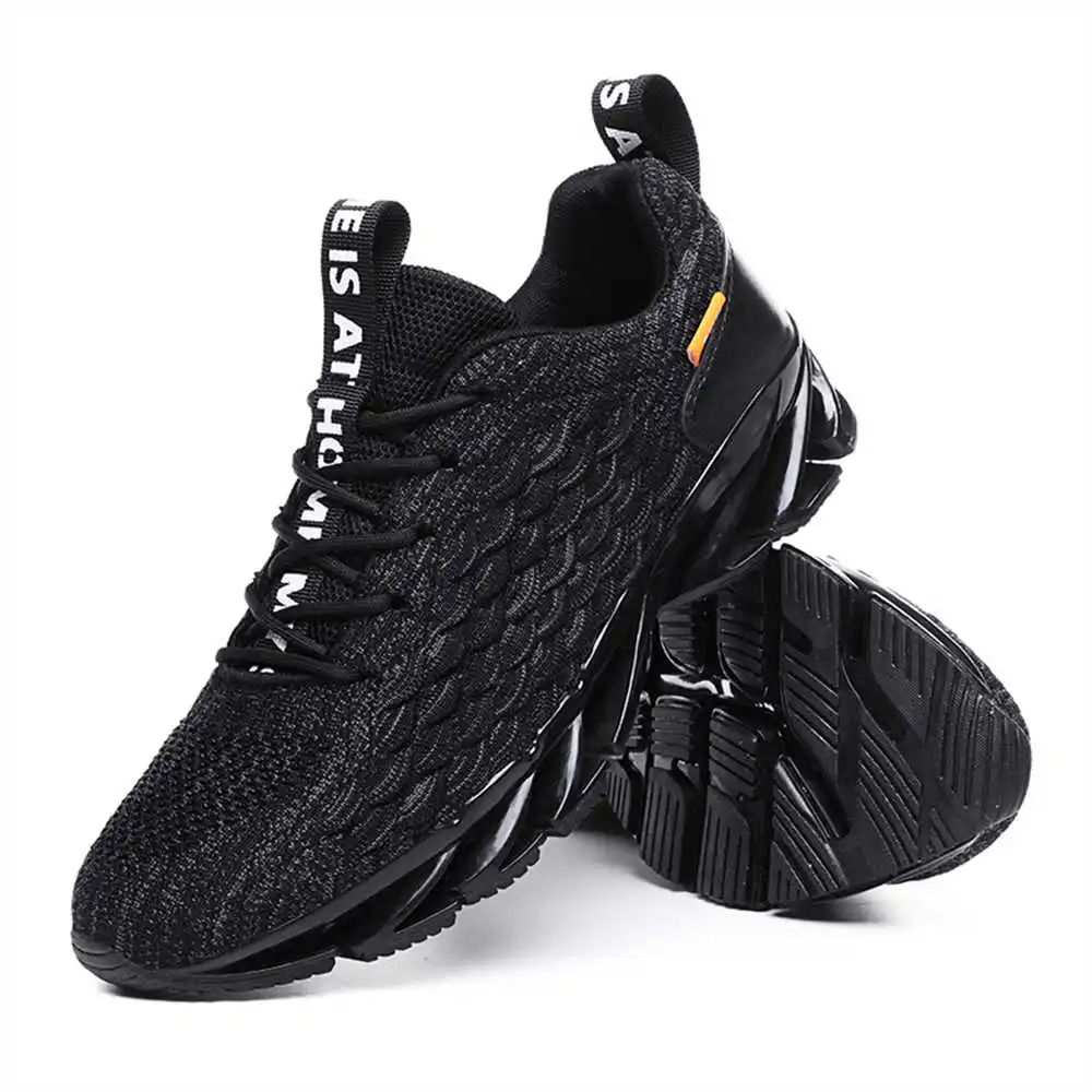 size 44 size 39 walking shoes  - Street Fashion Canada のレビューと価格