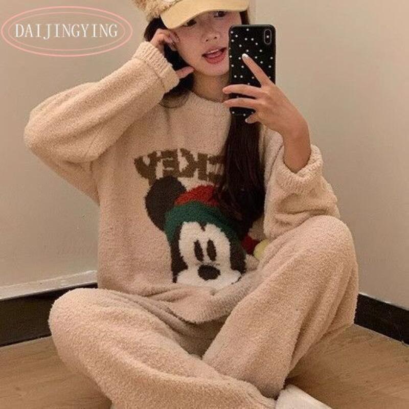 Mickey Mouse Christmas-Themed  - Oversized Crewneck Fleece のレビューと価格