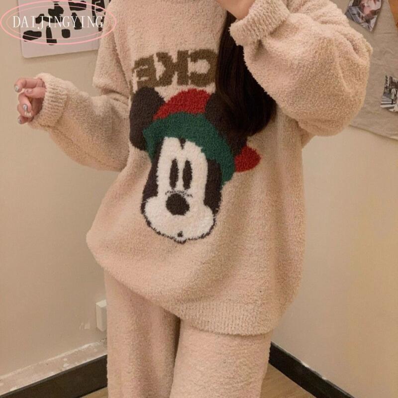 Mickey Mouse Christmas-Themed  - Oversized Crewneck Fleece のレビューと価格