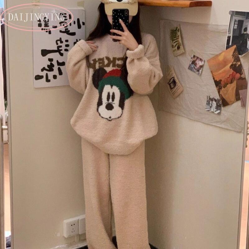 Mickey Mouse Christmas-Themed  - Oversized Crewneck Fleece のレビューと価格