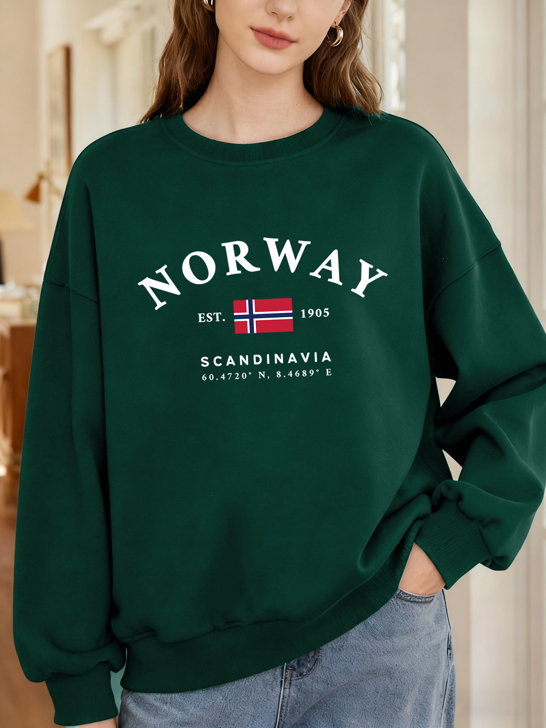 Norway Sandinavia Letter And F - Oversized Crewneck Fleece のレビューと価格