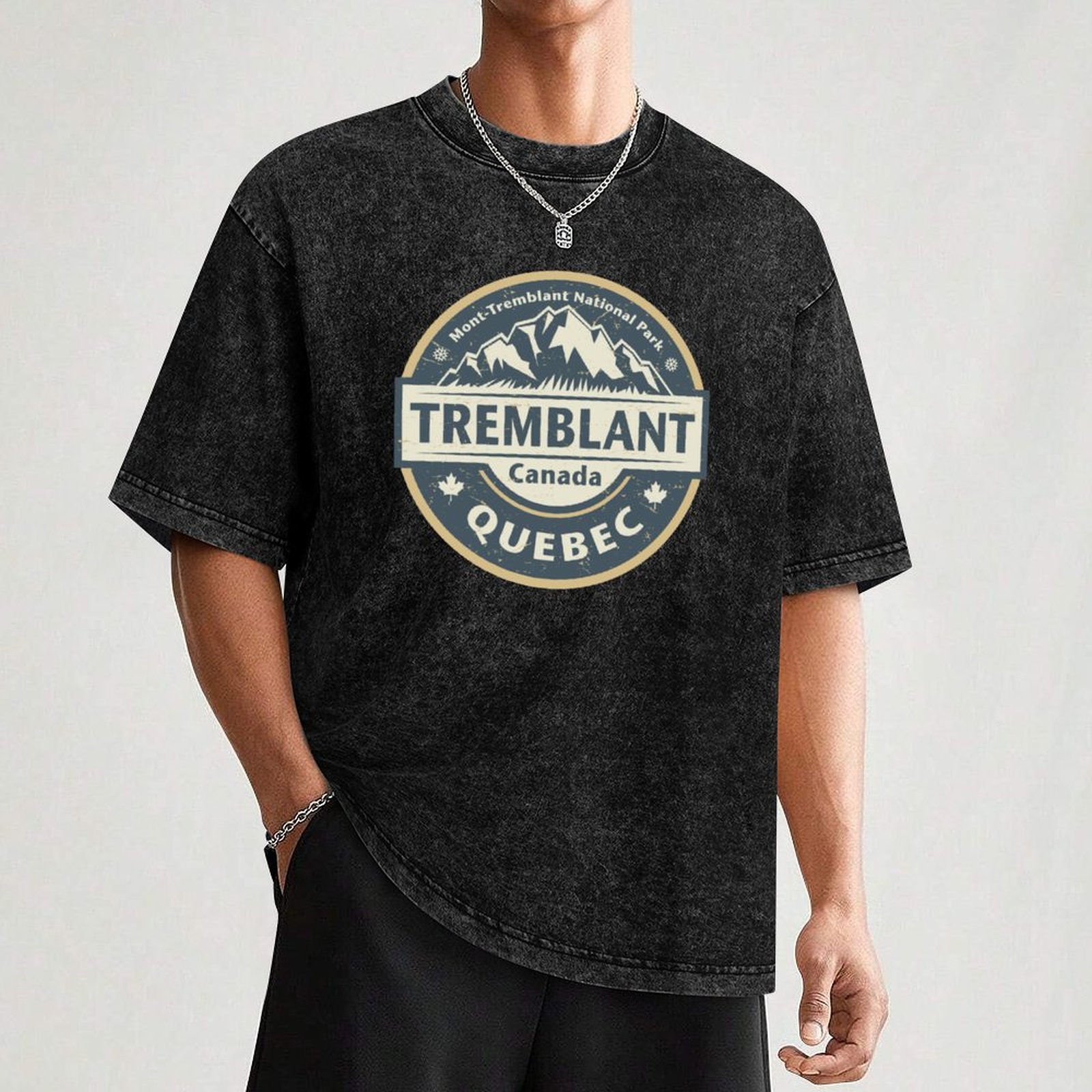 Tremblant, Quebec, Canada T-Sh - Street Fashion Canada のレビューと価格