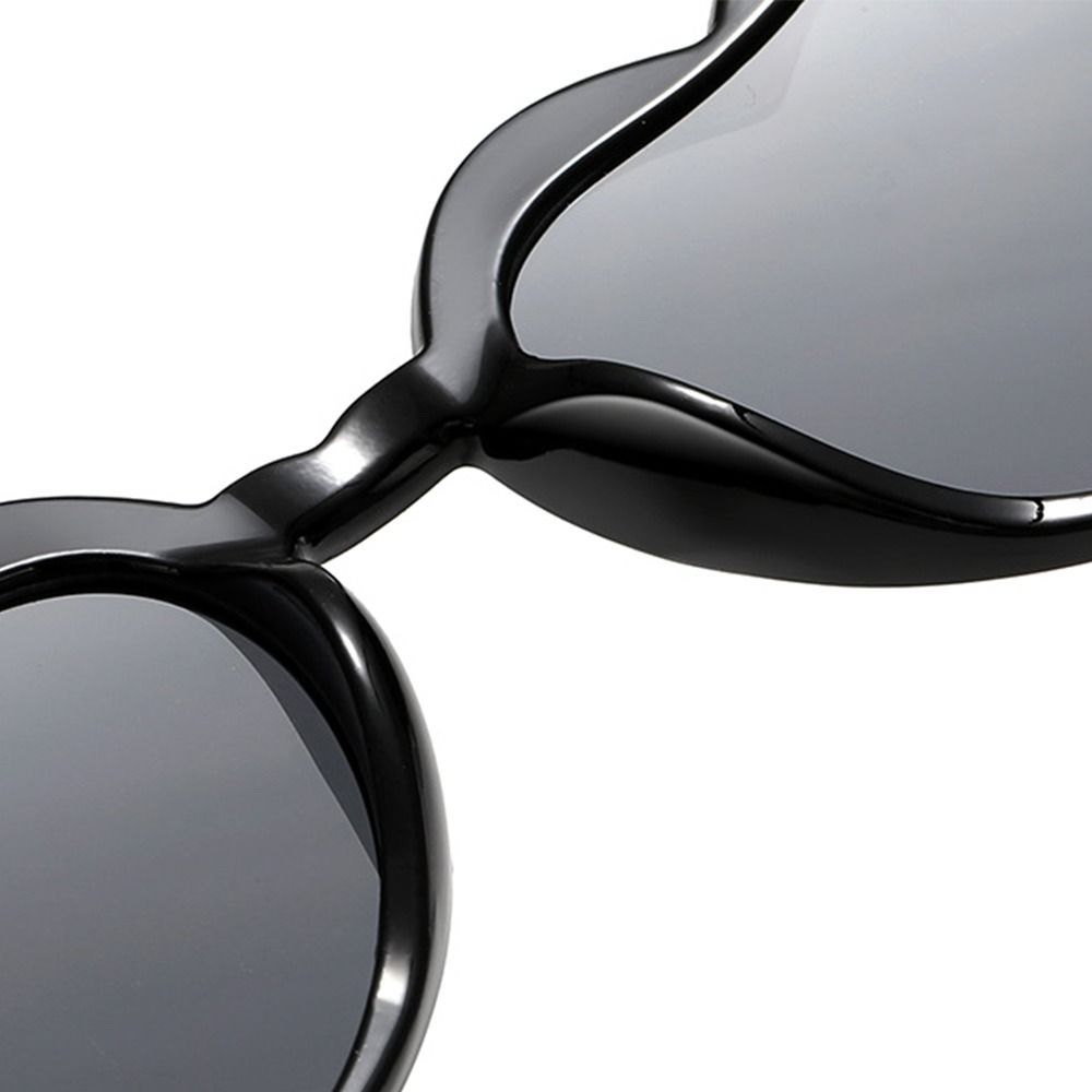 Heart-Shaped Sunglasses Vintag - Street Fashion Shoot のレビューと価格